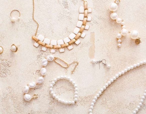 Bijoux Essentiels